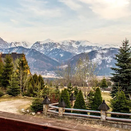 Dom Markowka Zakopane 別荘 コシチェリスコ